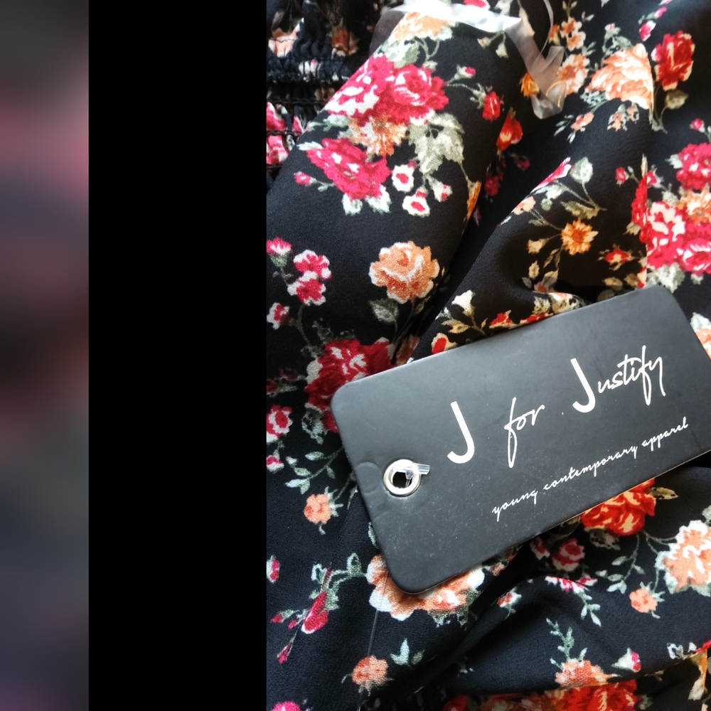J for Justify Maternity Top - Picture 10 of 10